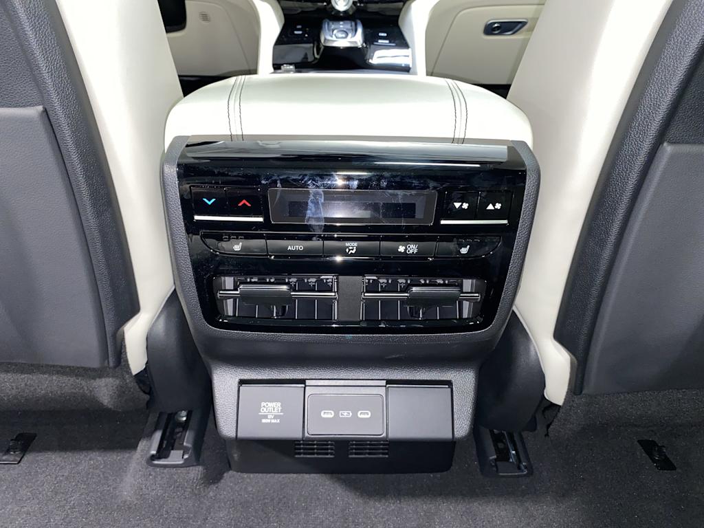 Thumbnail: 2025 Acura MDX - 25