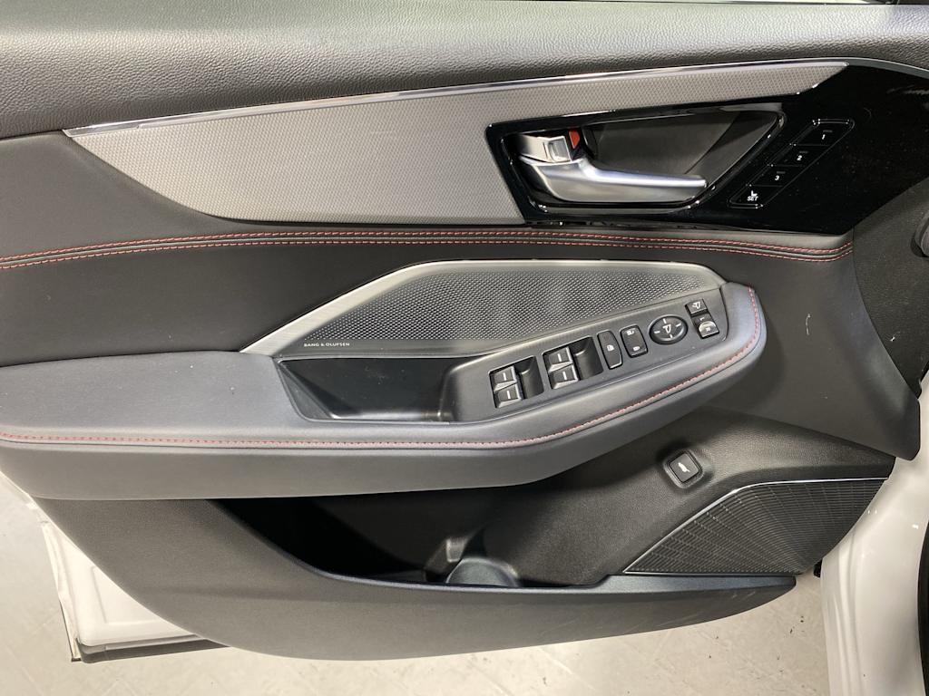 2025 Acura MDX Advance 22