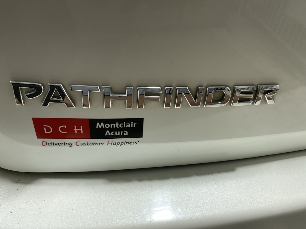 Thumbnail: 2015 Nissan Pathfinder - 7