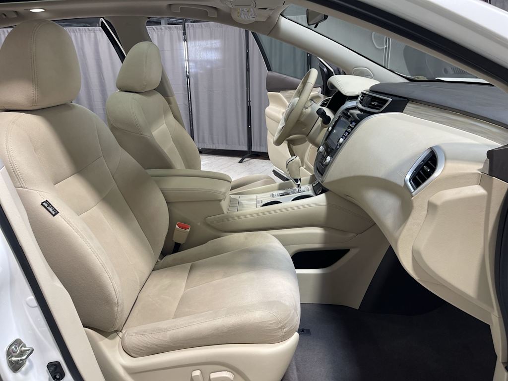 Thumbnail: 2016 Nissan Murano - 21