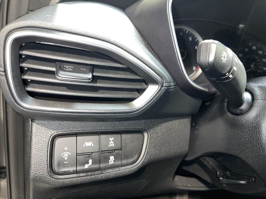 Thumbnail: 2019 Hyundai Santa Fe - 23