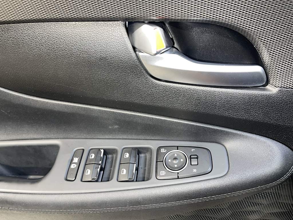 Thumbnail: 2019 Hyundai Santa Fe - 22