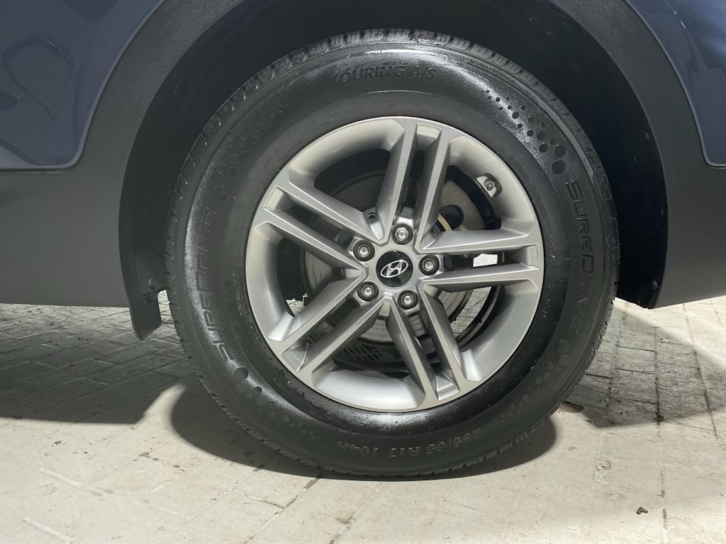 Thumbnail: 2017 Hyundai Santa Fe - 7