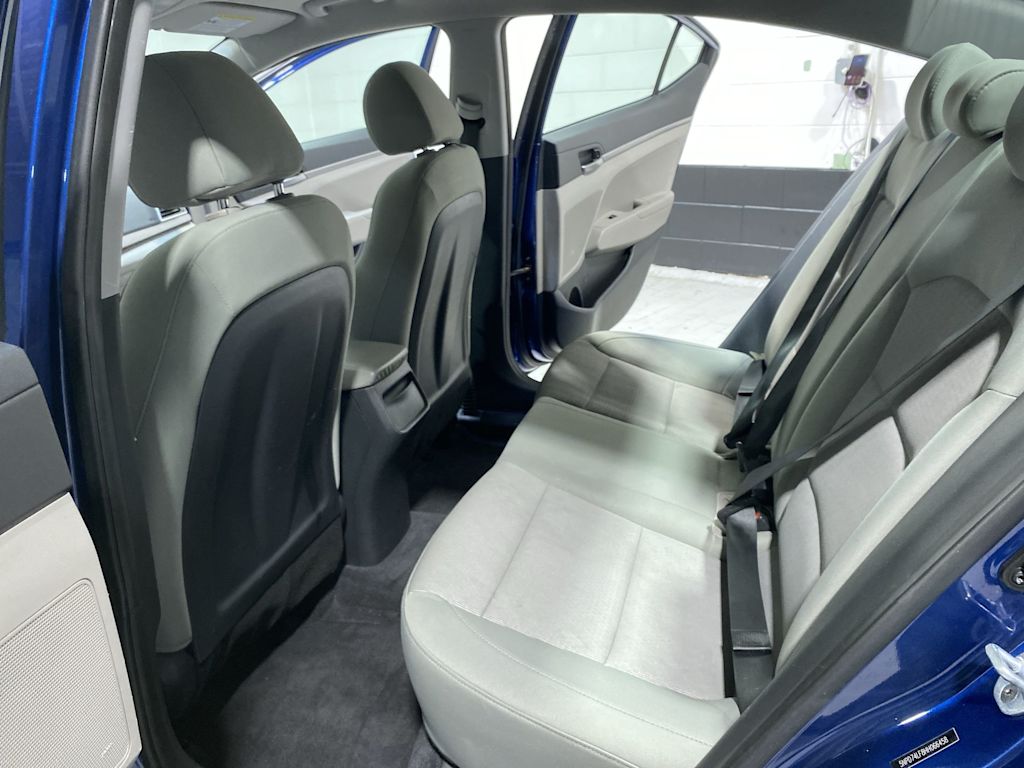 Thumbnail: 2017 Hyundai Elantra - 13