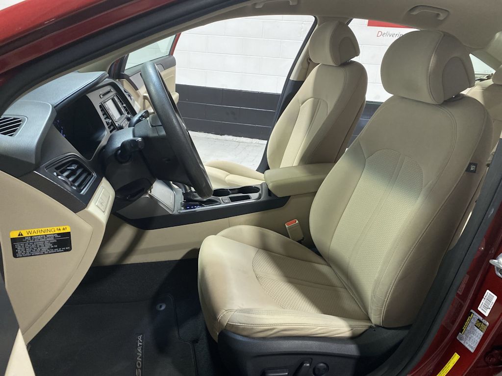 Thumbnail: 2015 Hyundai Sonata - 12