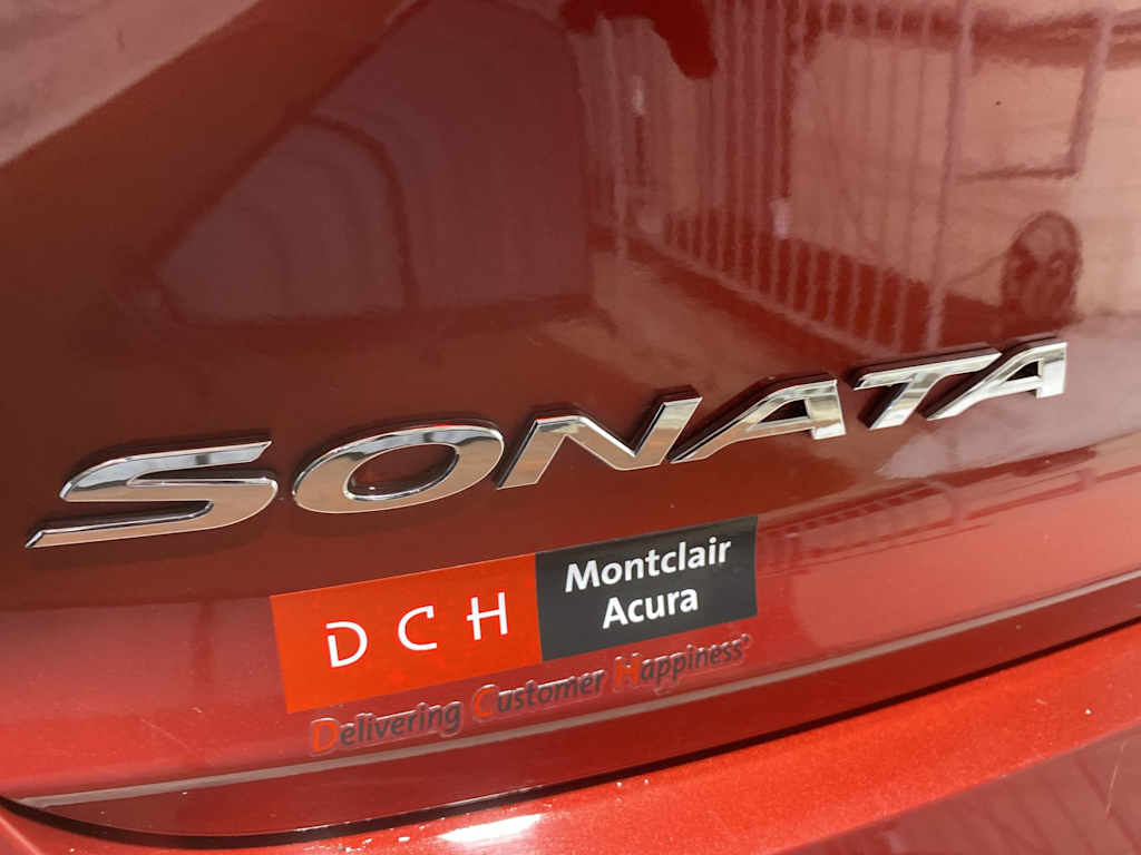 Thumbnail: 2015 Hyundai Sonata - 7