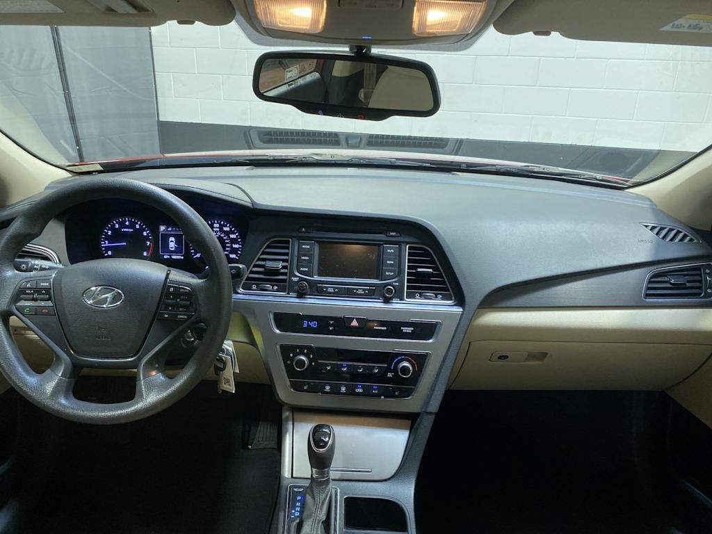 Thumbnail: 2015 Hyundai Sonata - 2