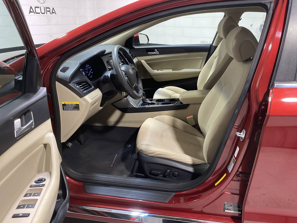 Thumbnail: 2015 Hyundai Sonata - 11