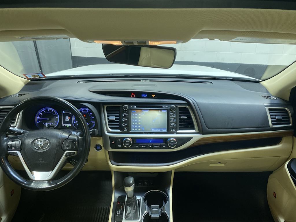 Thumbnail: 2018 Toyota Highlander - 2