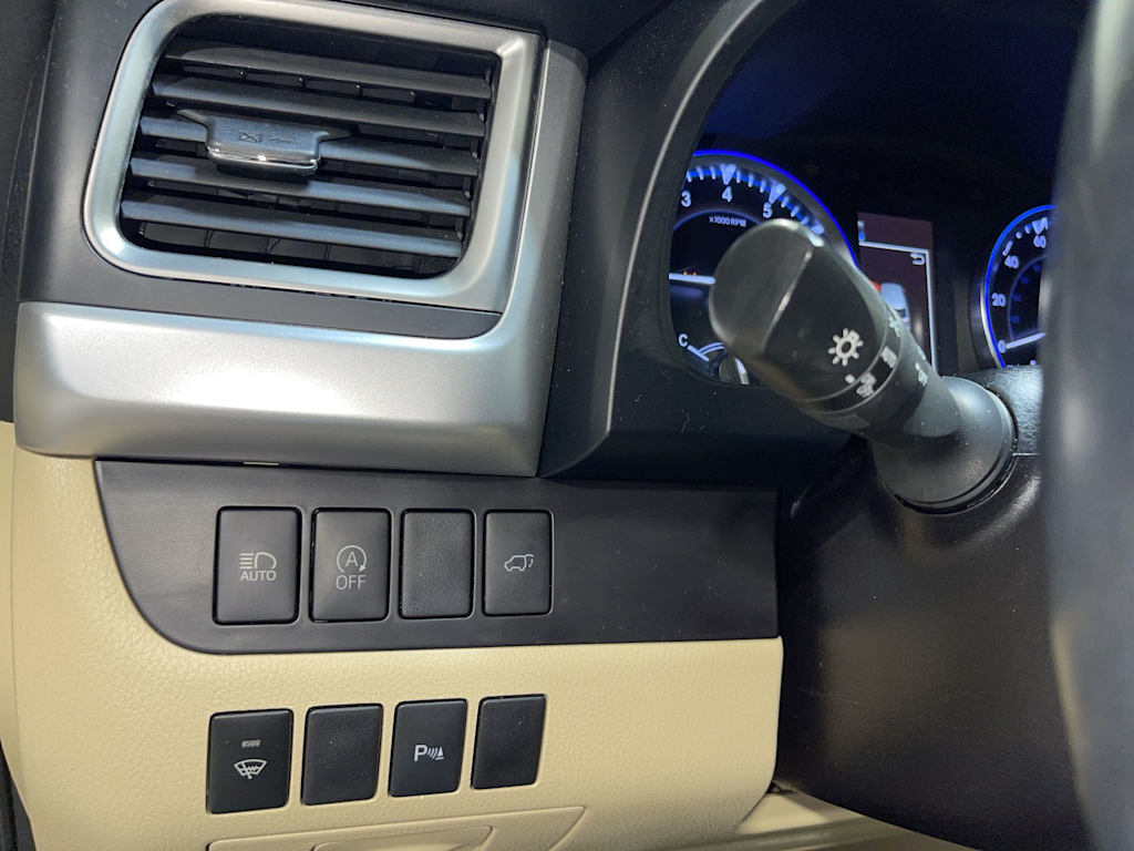 Thumbnail: 2018 Toyota Highlander - 24