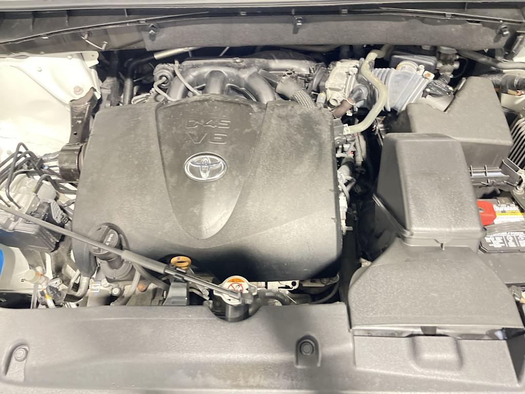 Thumbnail: 2018 Toyota Highlander - 9