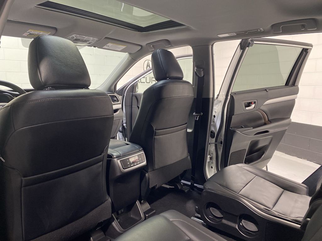 2019 Toyota Highlander XLE 13