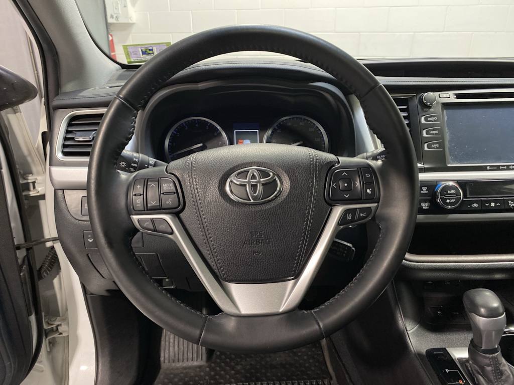 2019 Toyota Highlander XLE 10