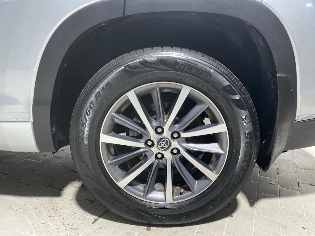 Thumbnail: 2017 Toyota Highlander - 8