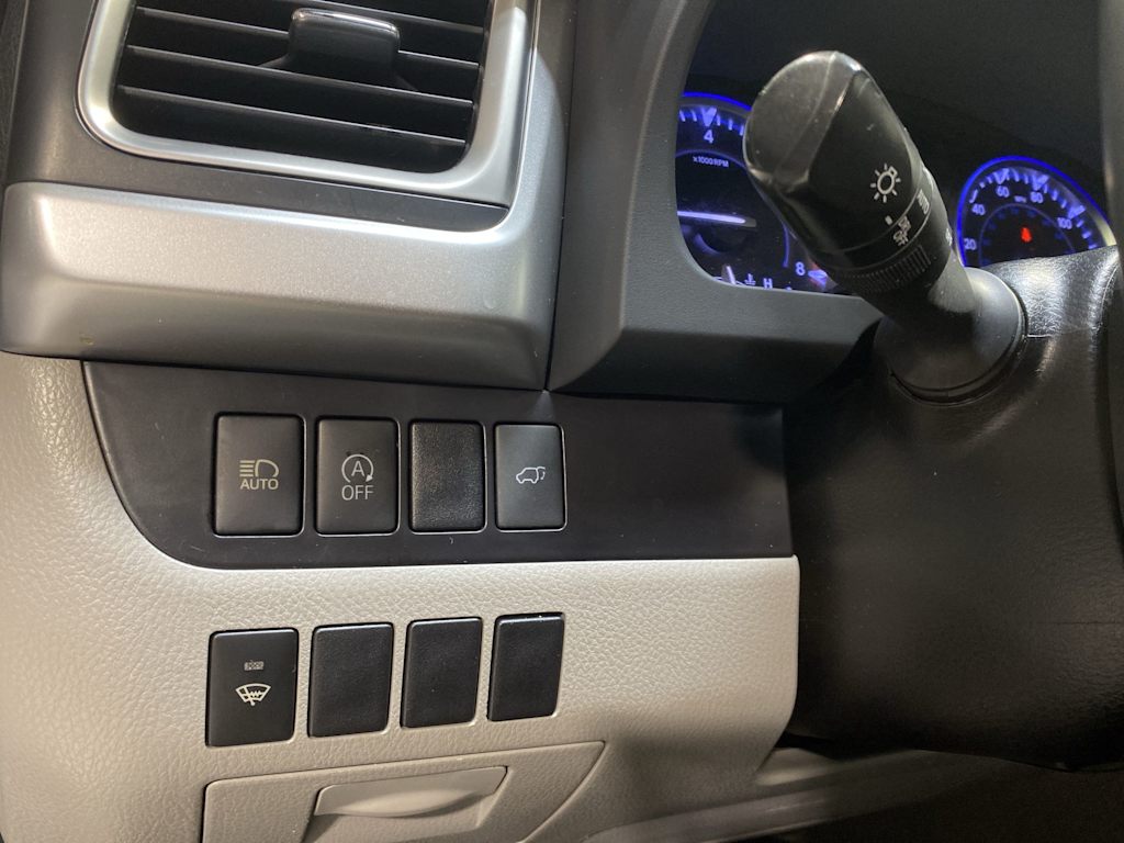 Thumbnail: 2018 Toyota Highlander - 24