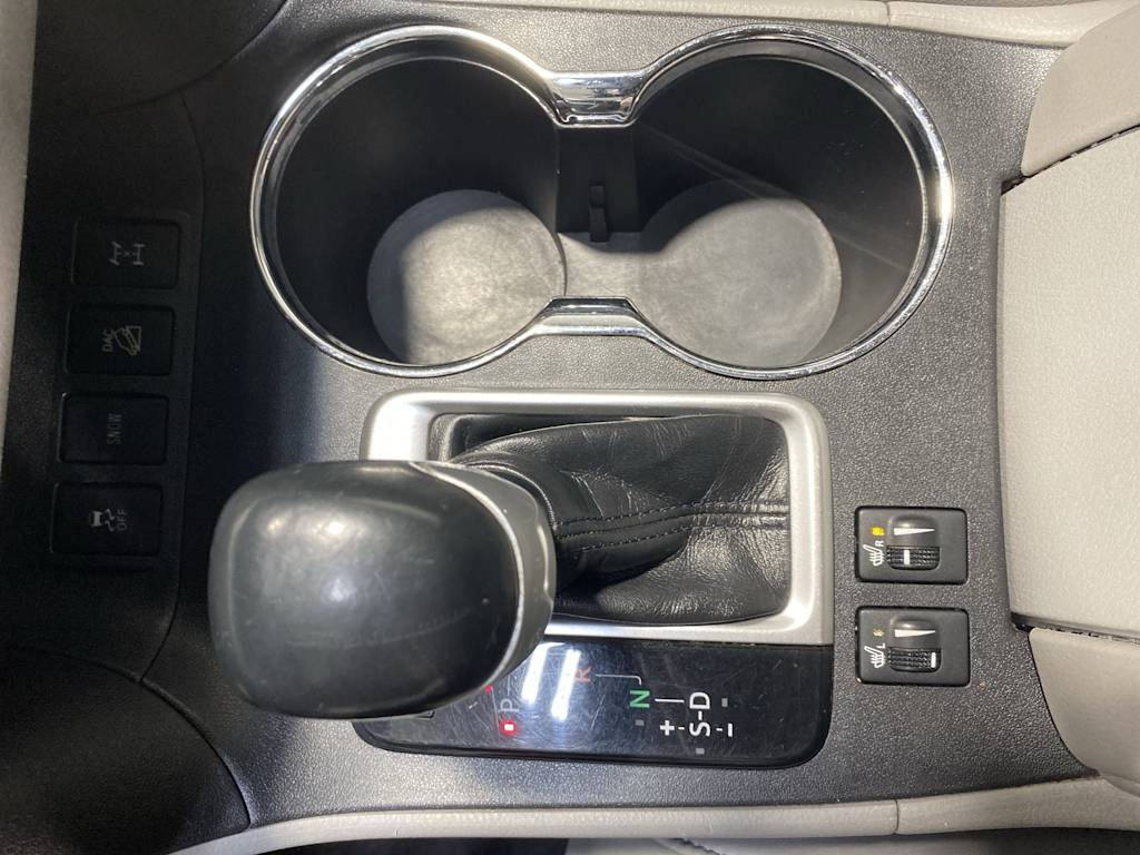 Thumbnail: 2018 Toyota Highlander - 15