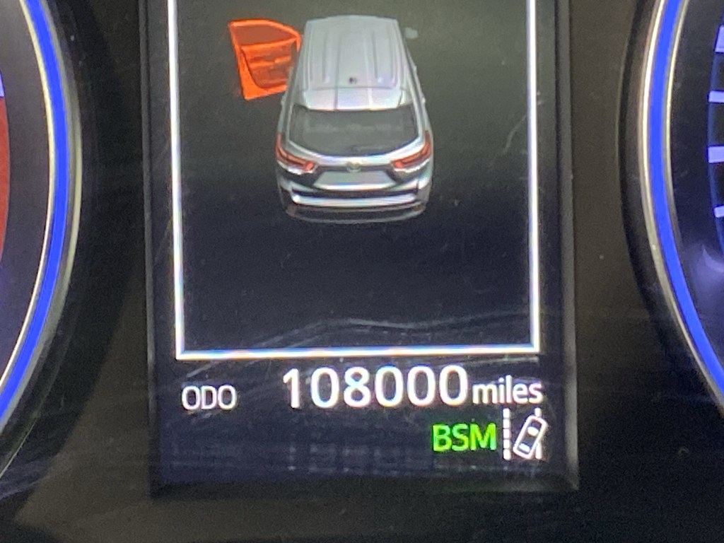 Thumbnail: 2018 Toyota Highlander - 16