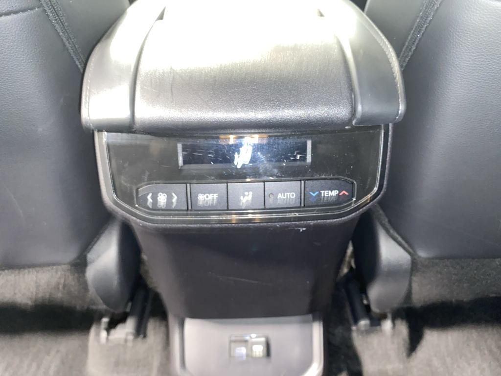 Thumbnail: 2024 Toyota Highlander - 25
