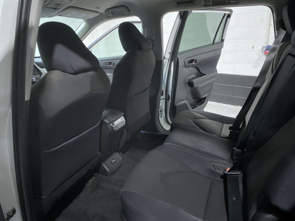 Thumbnail: 2023 Toyota Highlander - 13