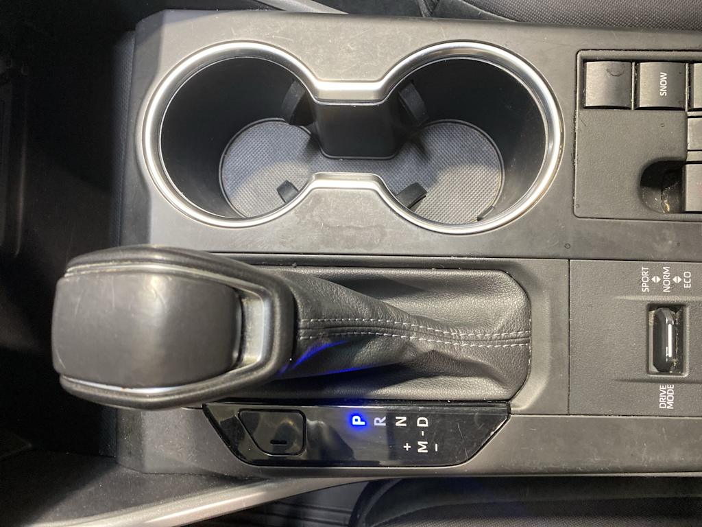 Thumbnail: 2023 Toyota Highlander - 15