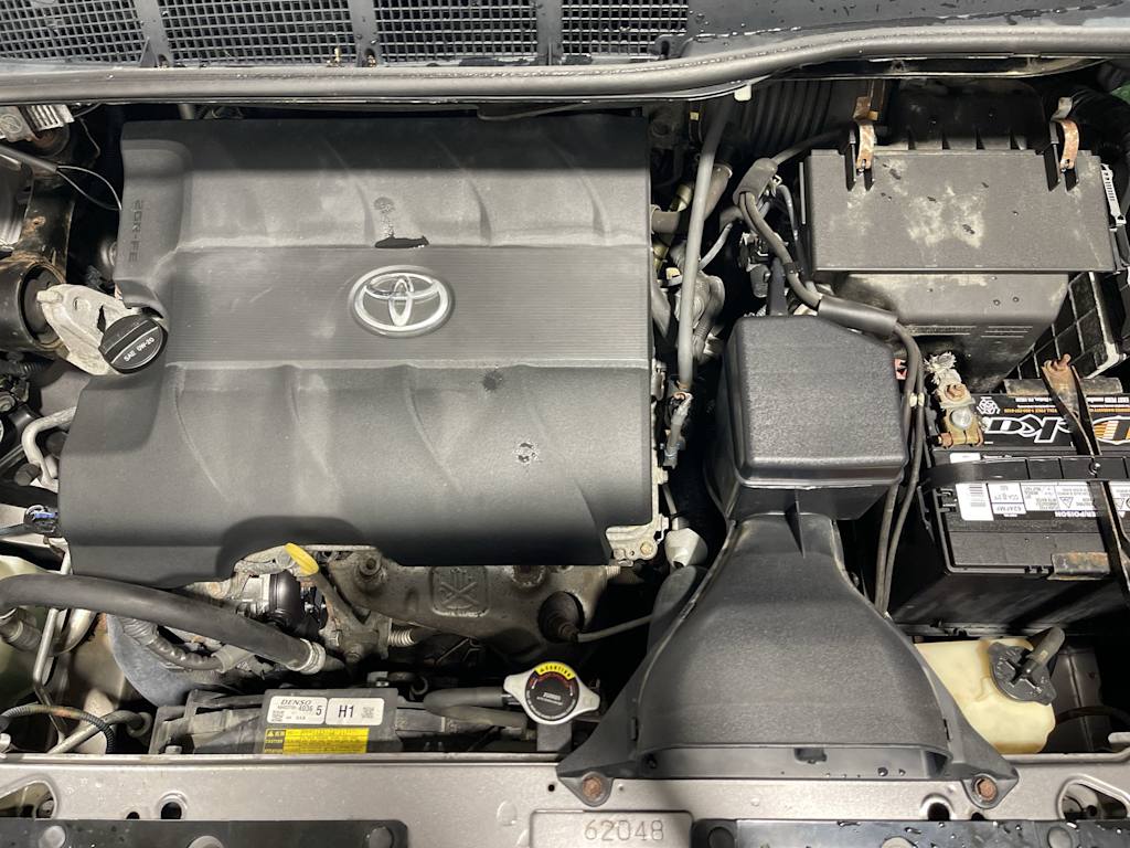 Thumbnail: 2014 Toyota Sienna - 8