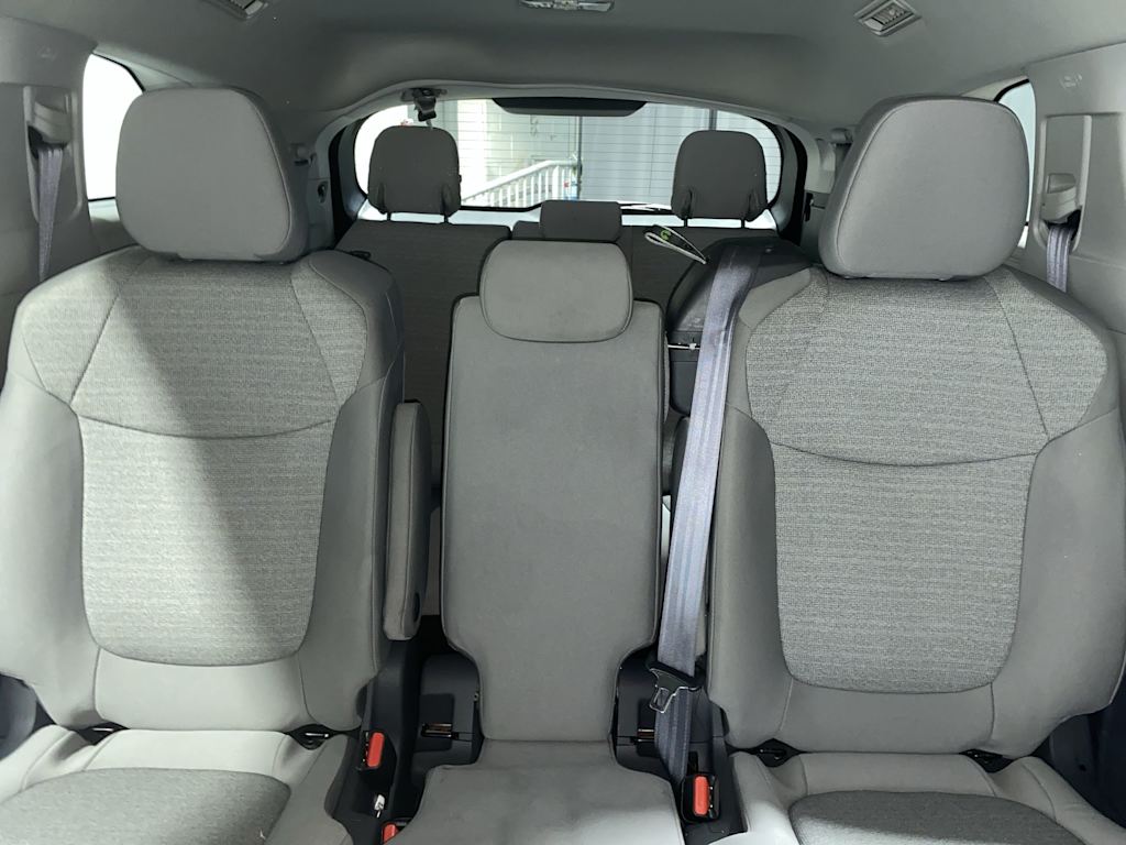 Thumbnail: 2021 Toyota Sienna - 24