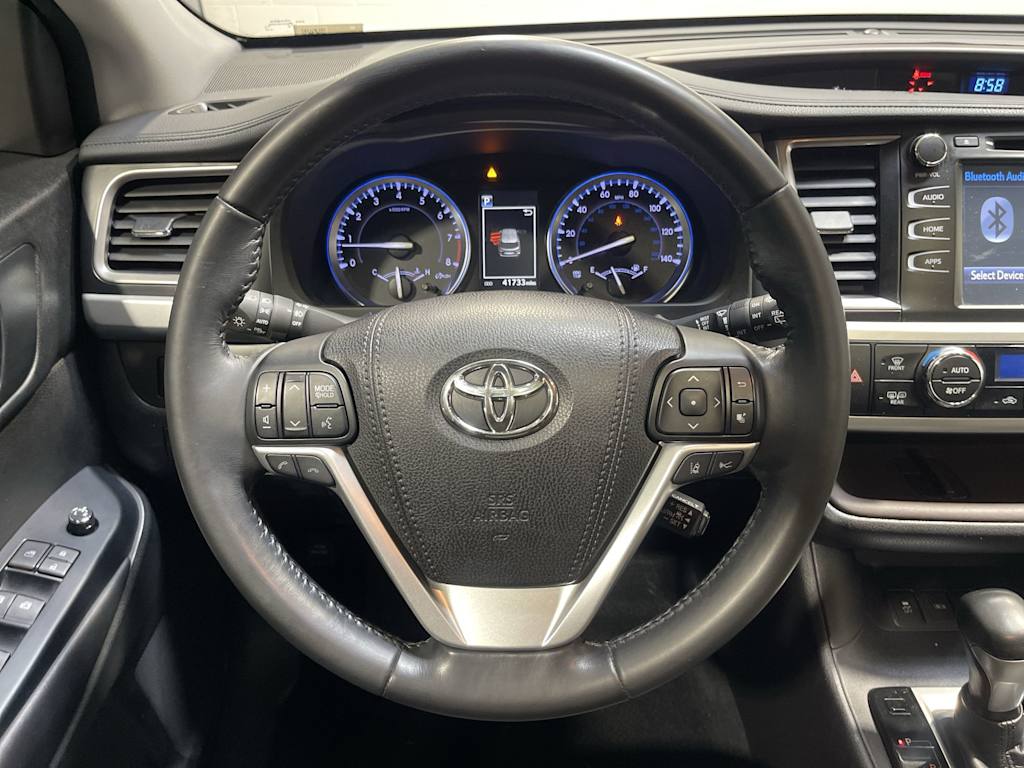 Thumbnail: 2018 Toyota Highlander - 10