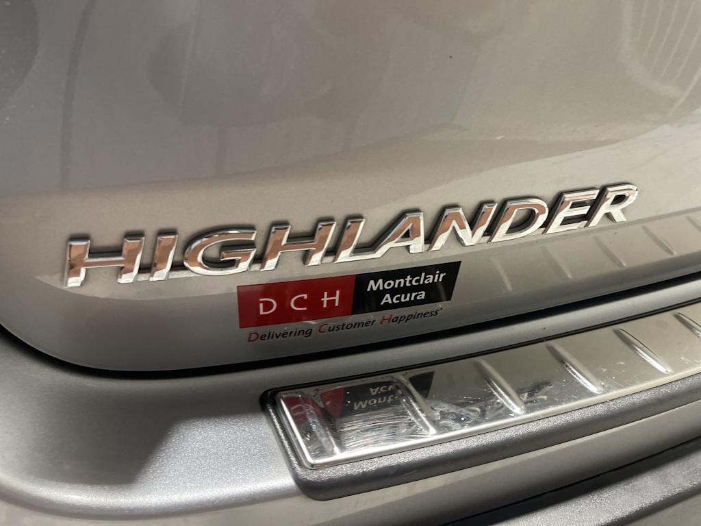Thumbnail: 2018 Toyota Highlander - 7