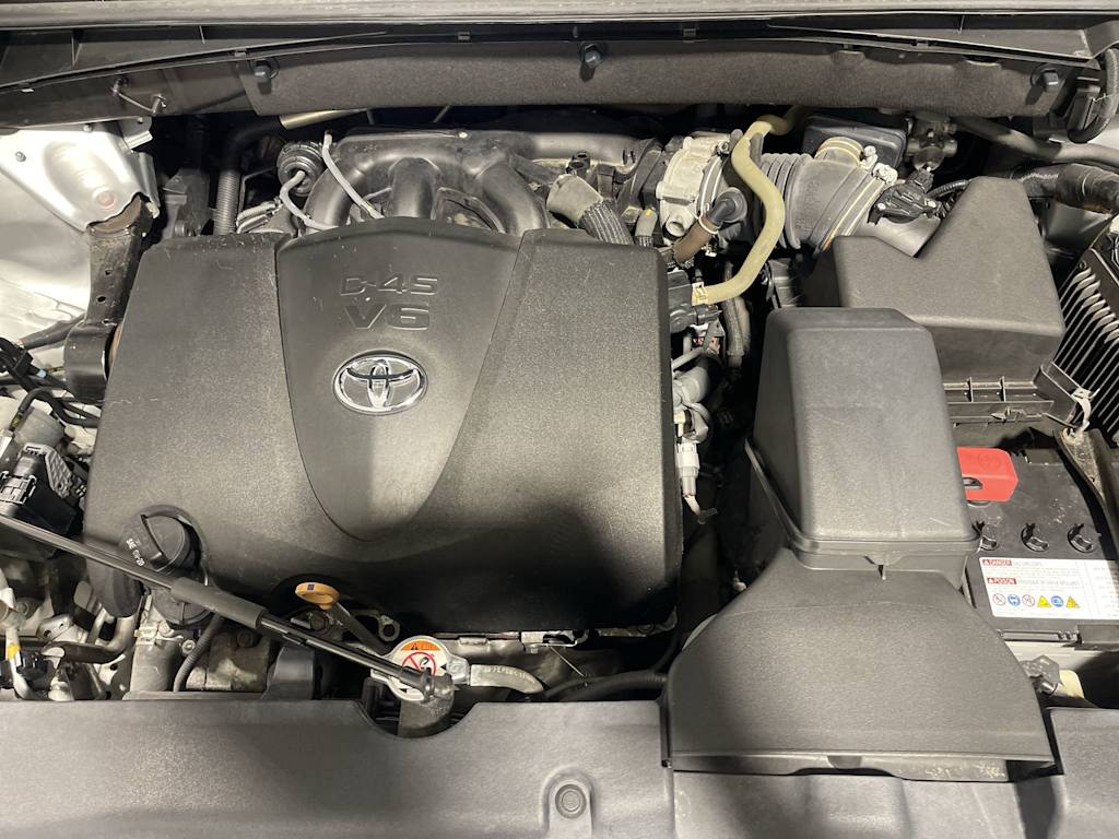 Thumbnail: 2018 Toyota Highlander - 9