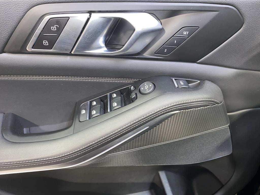 Thumbnail: 2023 BMW X5 - 23