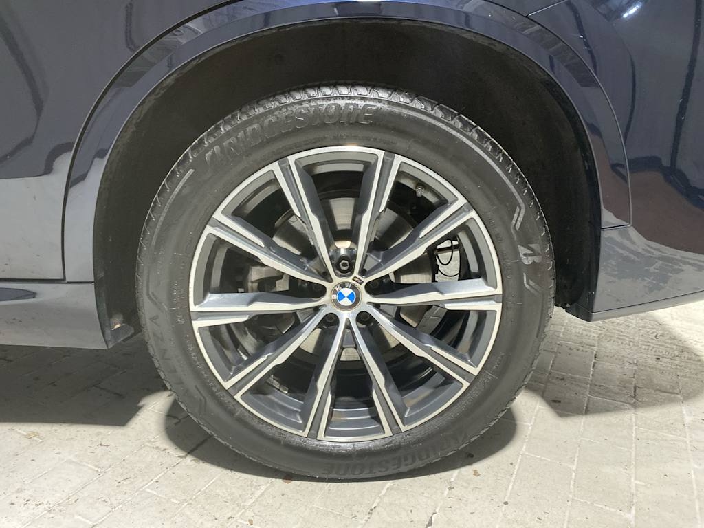 Thumbnail: 2023 BMW X5 - 8