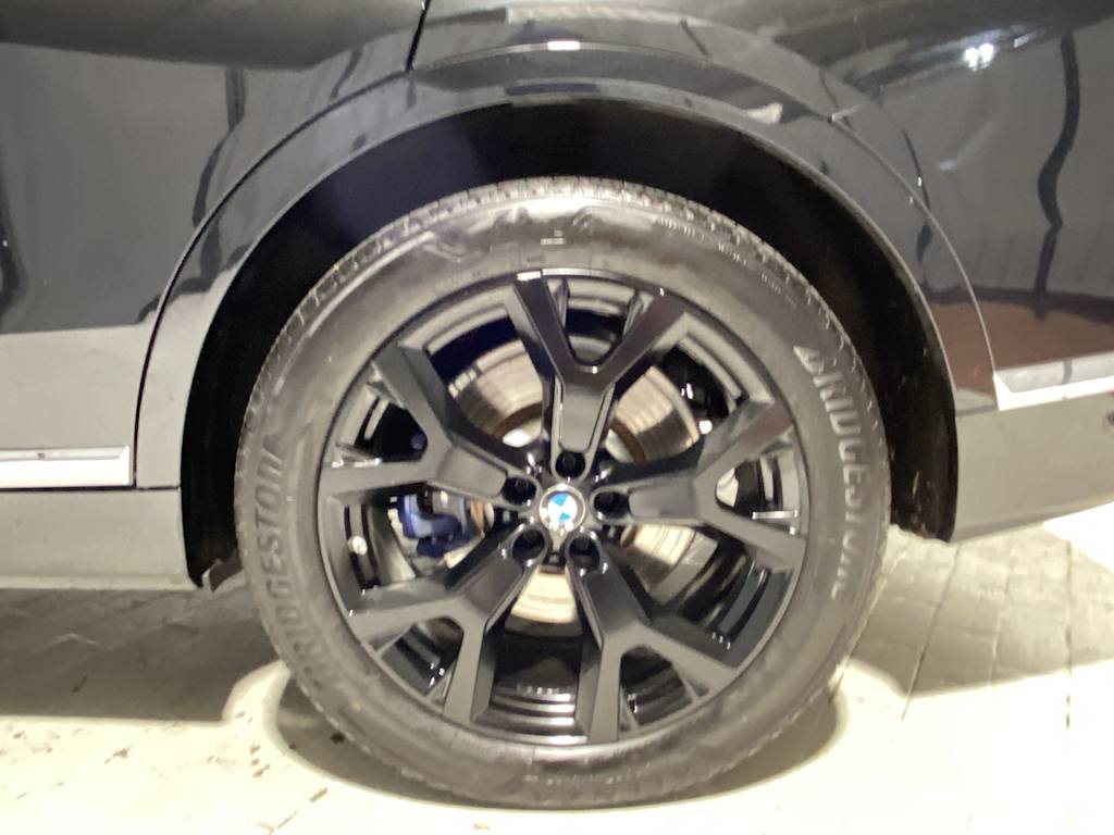 Thumbnail: 2022 BMW X7 - 8