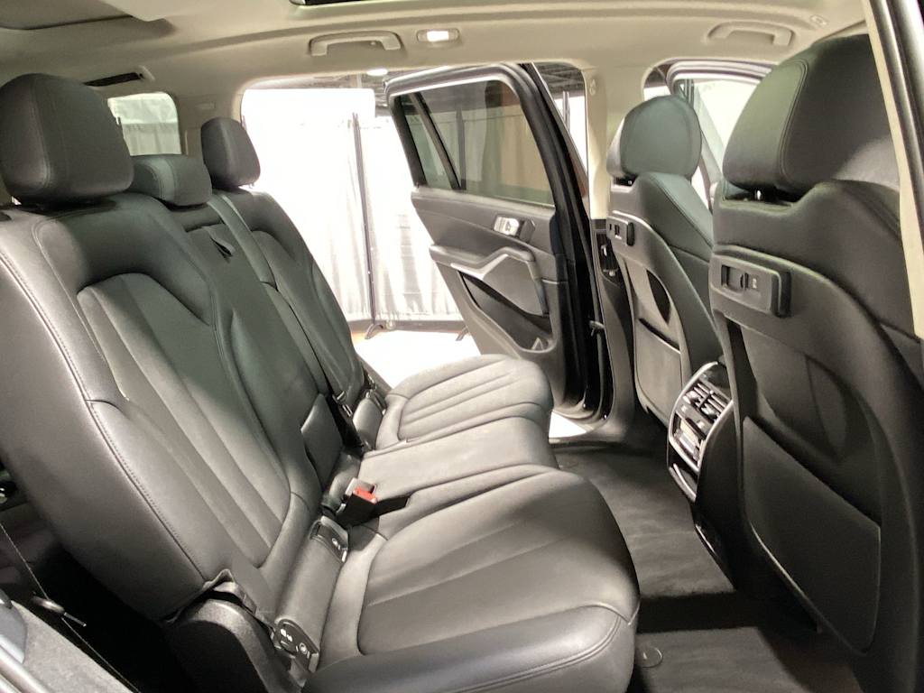 Thumbnail: 2022 BMW X7 - 19