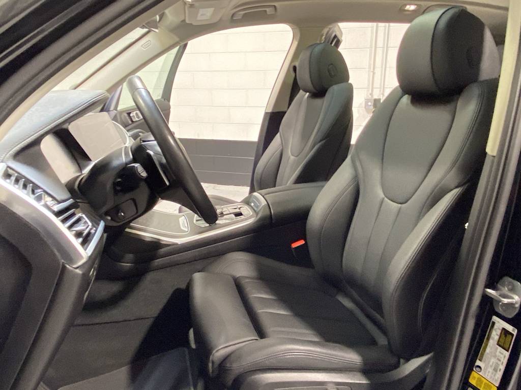 Thumbnail: 2022 BMW X7 - 12