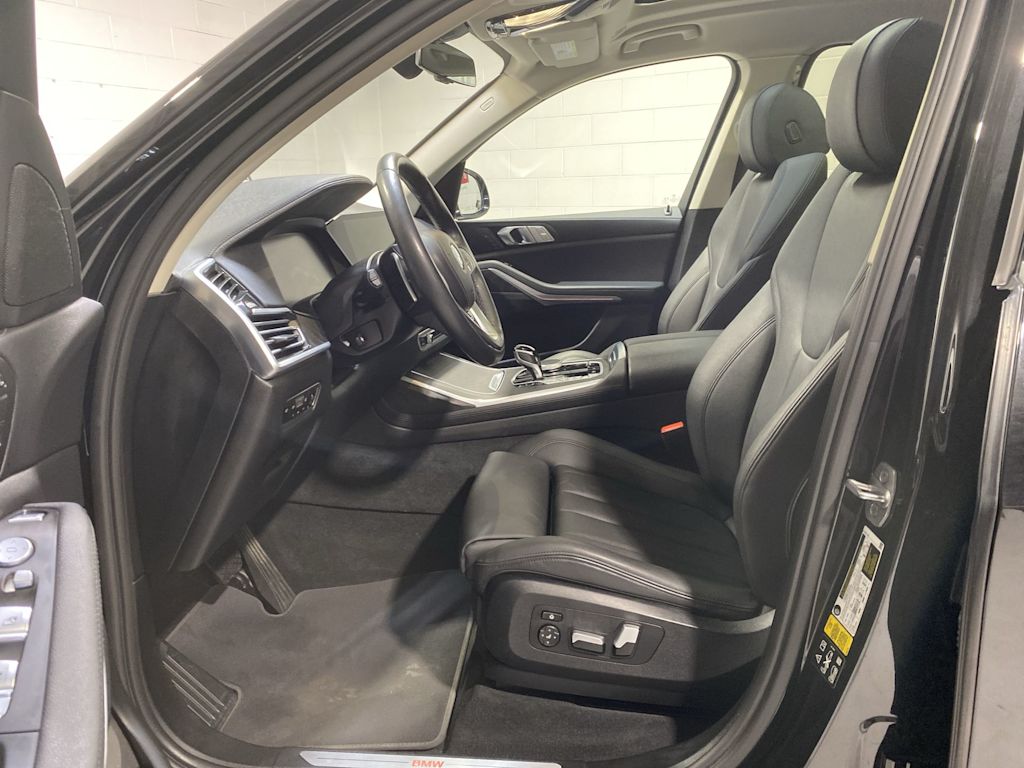 Thumbnail: 2022 BMW X7 - 11