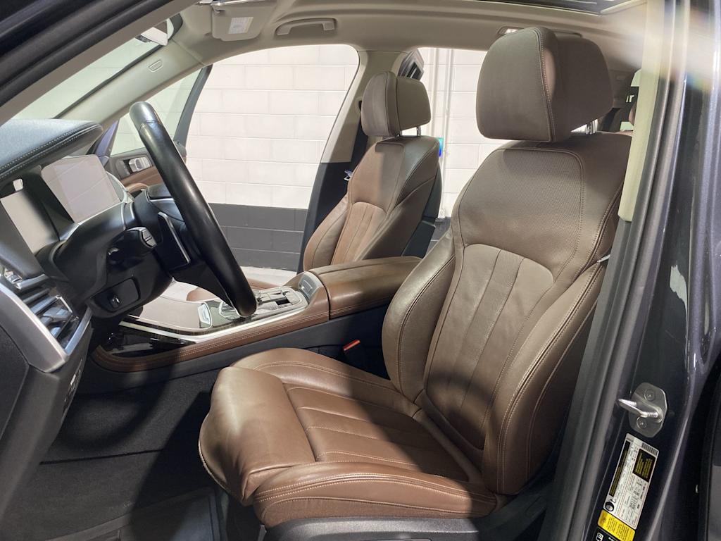 Thumbnail: 2019 BMW X7 - 12