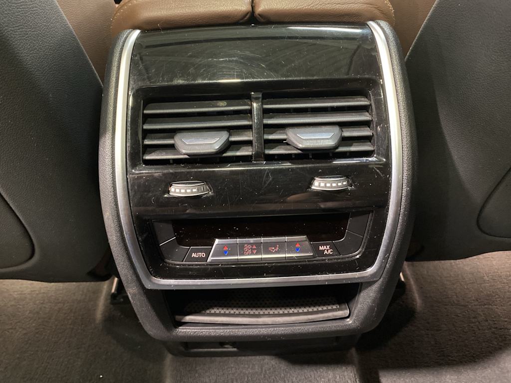 Thumbnail: 2019 BMW X7 - 25