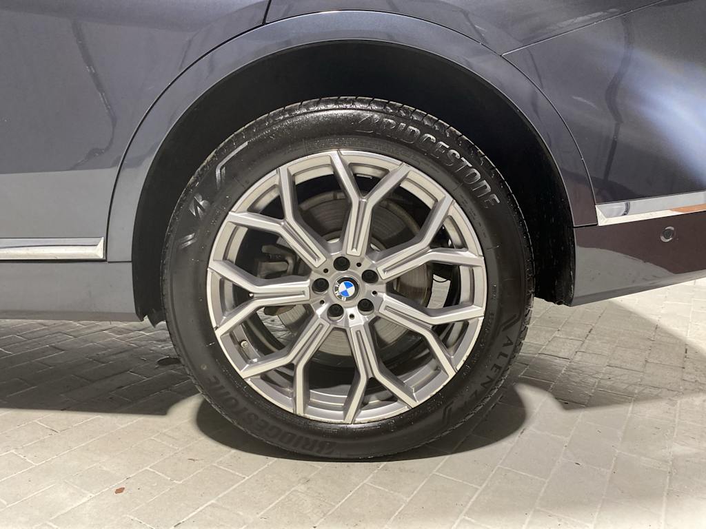 Thumbnail: 2019 BMW X7 - 8