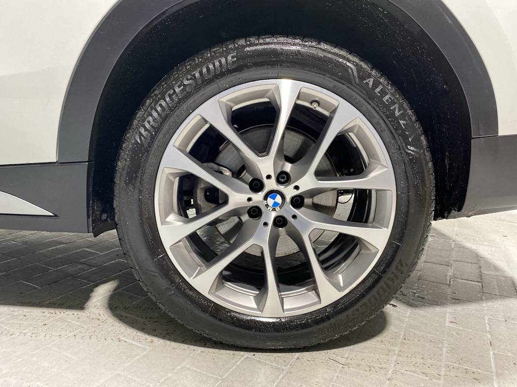 2022 BMW X6 xDrive40i 8