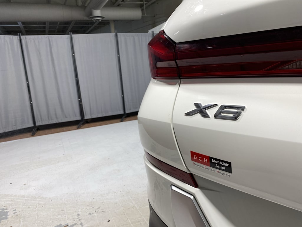 2022 BMW X6 xDrive40i 7