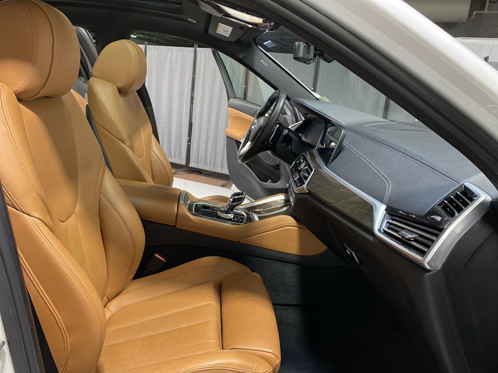 2022 BMW X6 xDrive40i 21