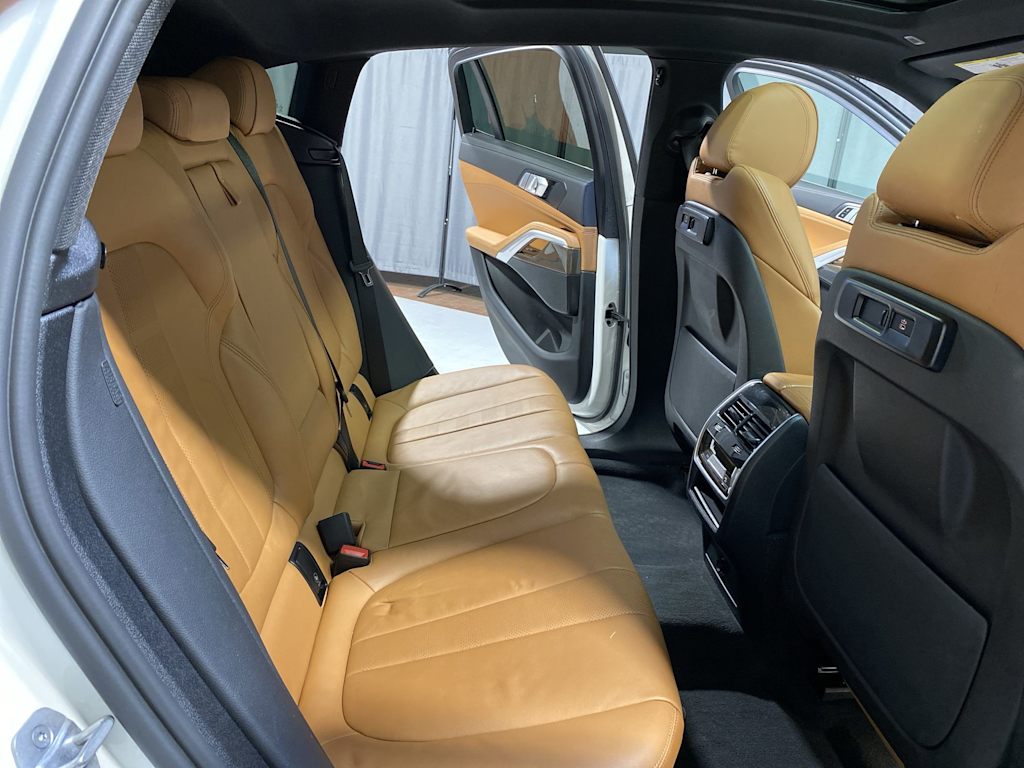 2022 BMW X6 xDrive40i 20