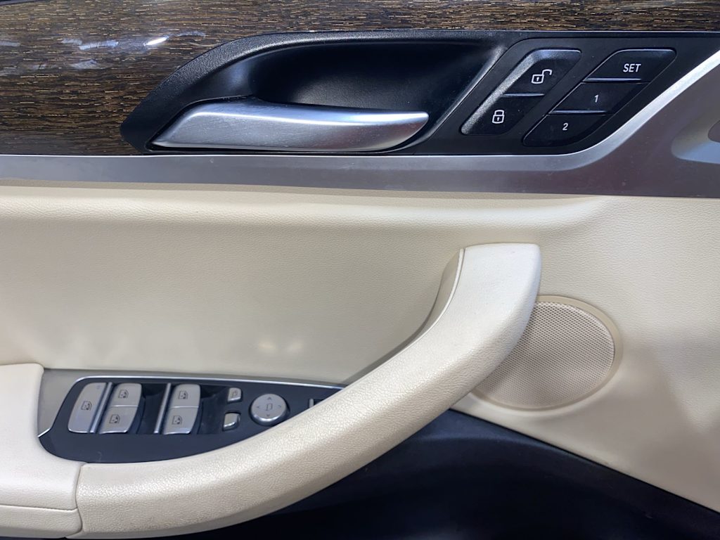 Thumbnail: 2021 BMW X3 - 23