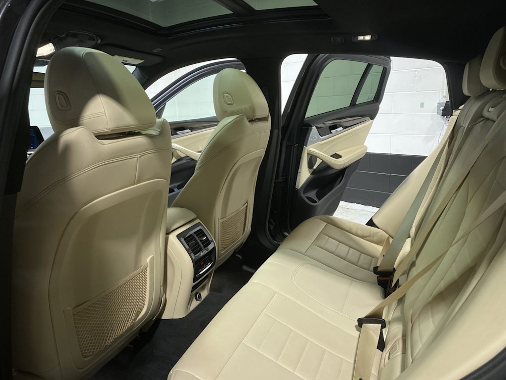 Thumbnail: 2019 BMW X4 - 13