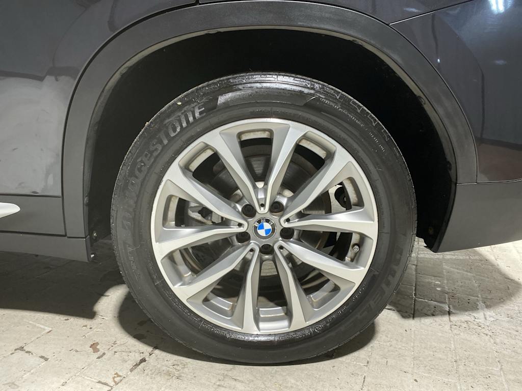 Thumbnail: 2019 BMW X4 - 8