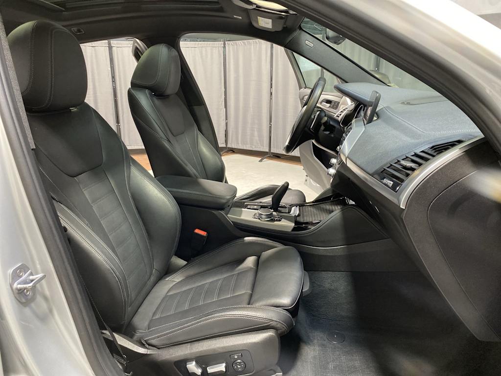 Thumbnail: 2019 BMW X4 - 20