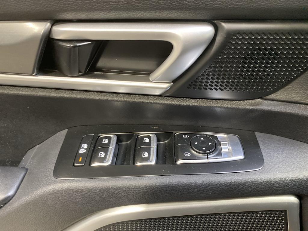Thumbnail: 2022 Kia Telluride - 22