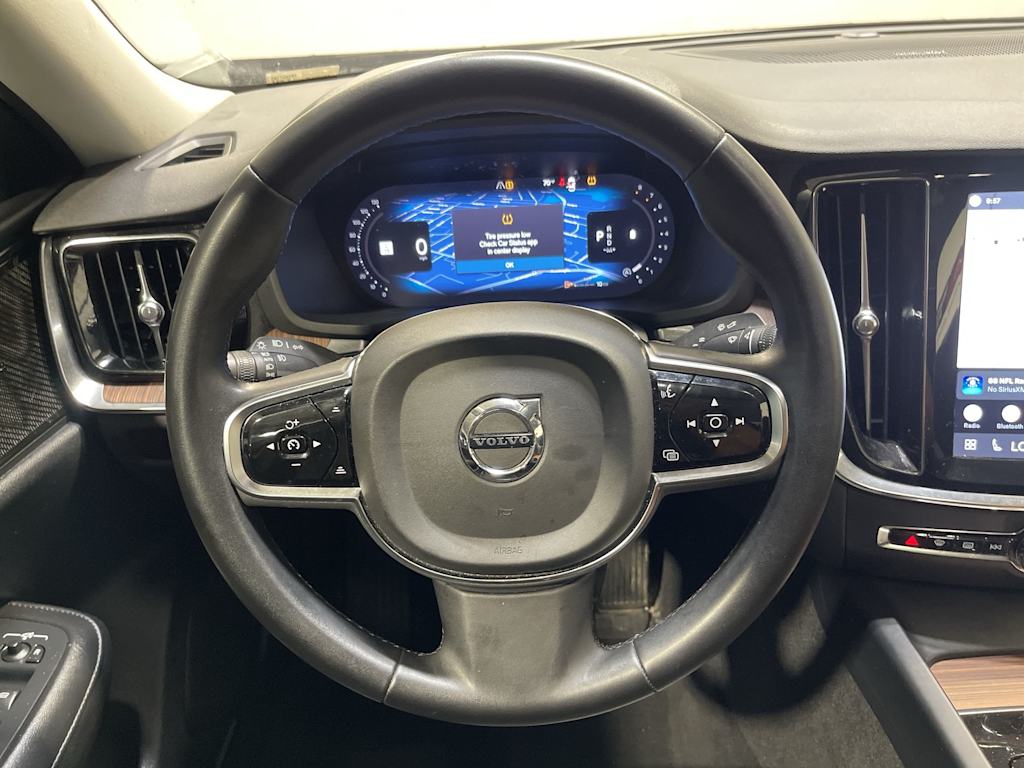 Thumbnail: 2024 Volvo S60 - 10