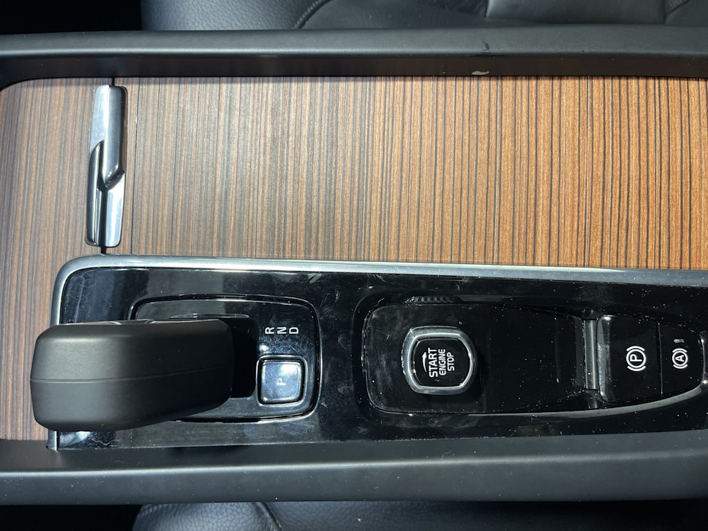 Thumbnail: 2024 Volvo S60 - 20