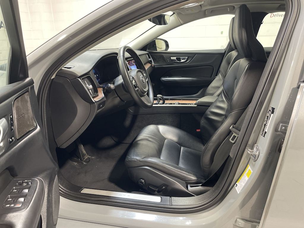 Thumbnail: 2024 Volvo S60 - 11